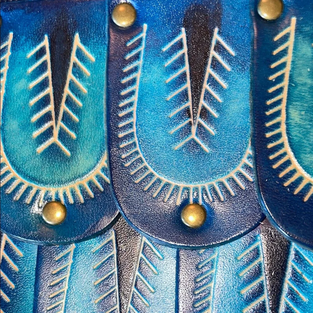Vintage leather Blue Owl 🦉 Crossbody Bag
